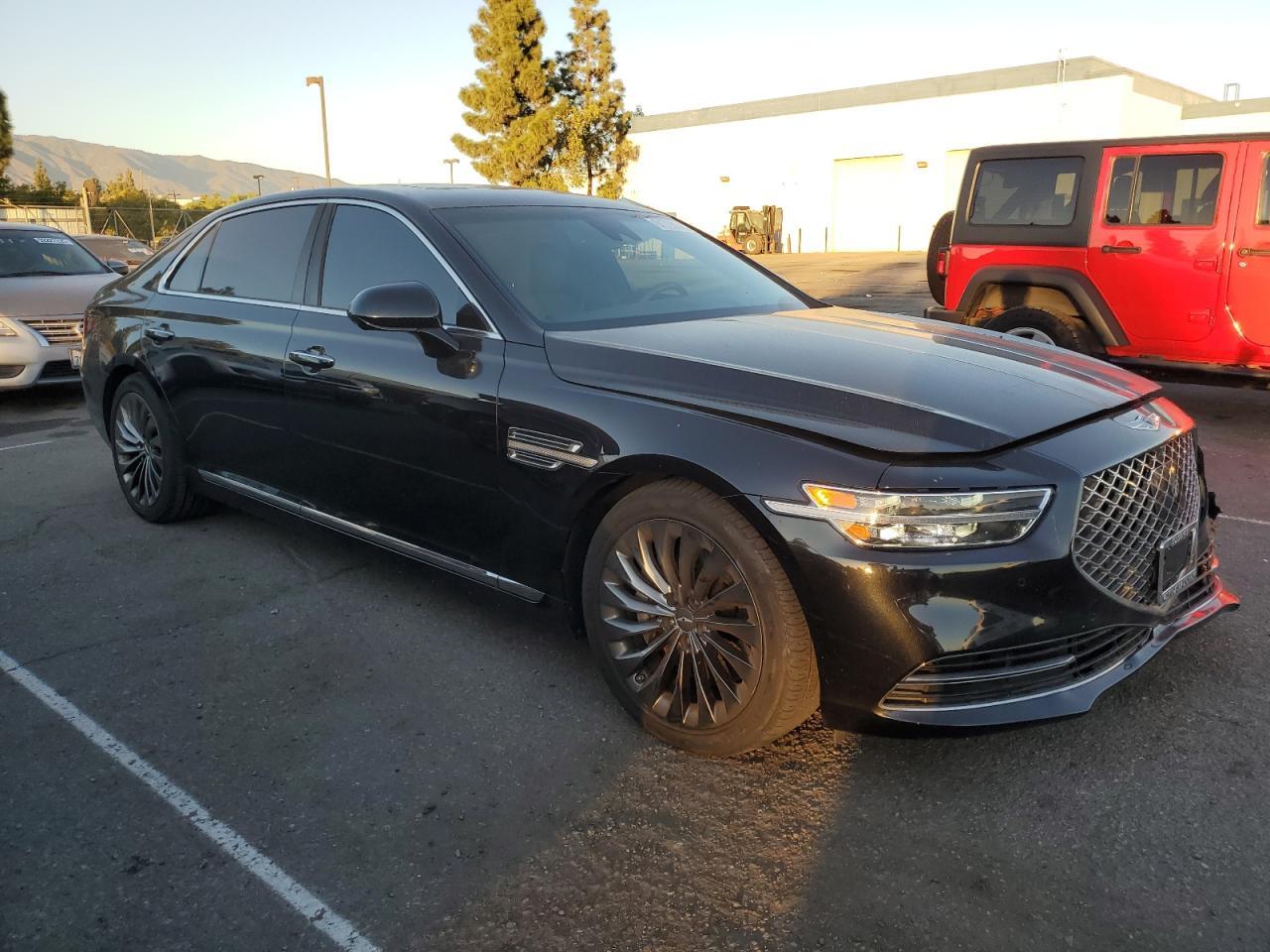 2021 GENESIS G90