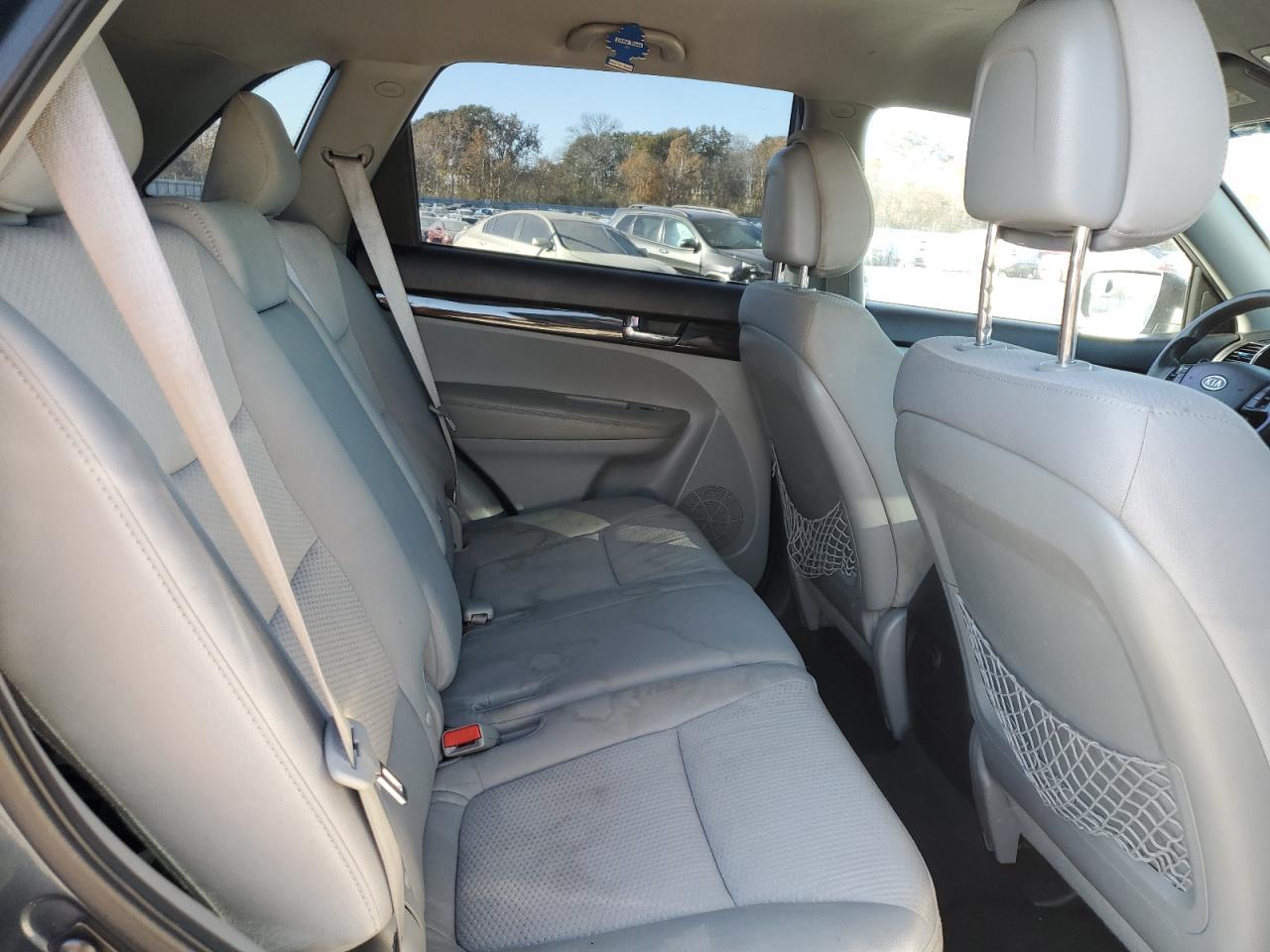 2011 KIA SORENTO