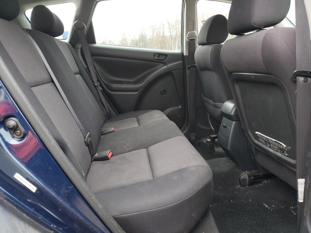 2004 PONTIAC VIBE