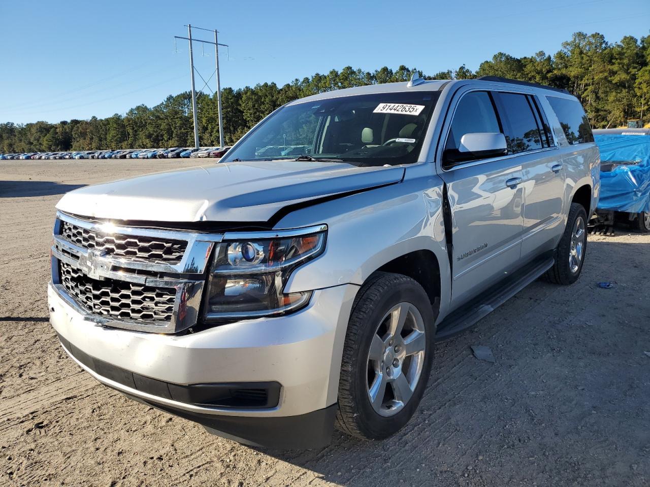 2016 CHEVROLET Suburban