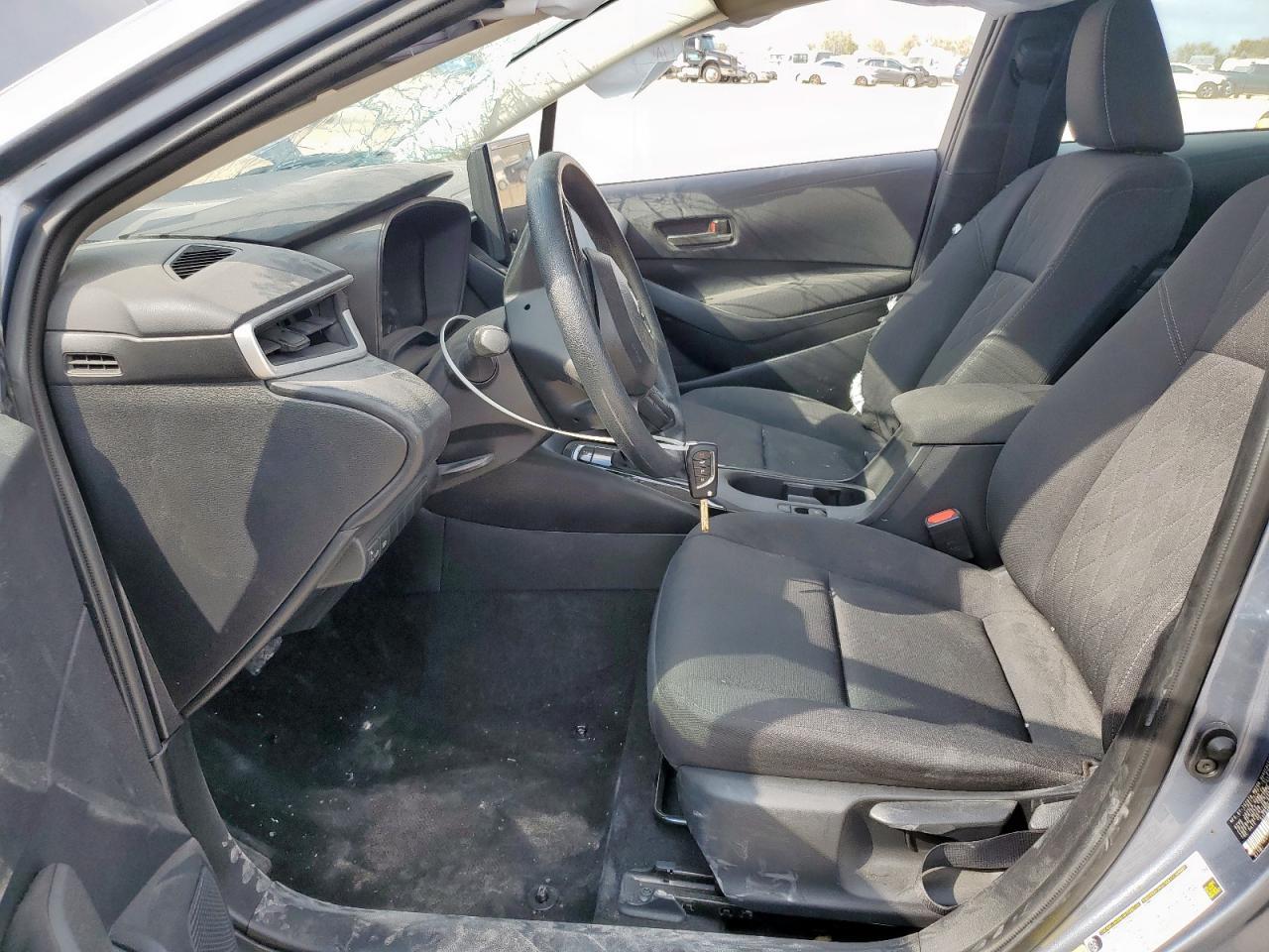 2025 TOYOTA COROLLA