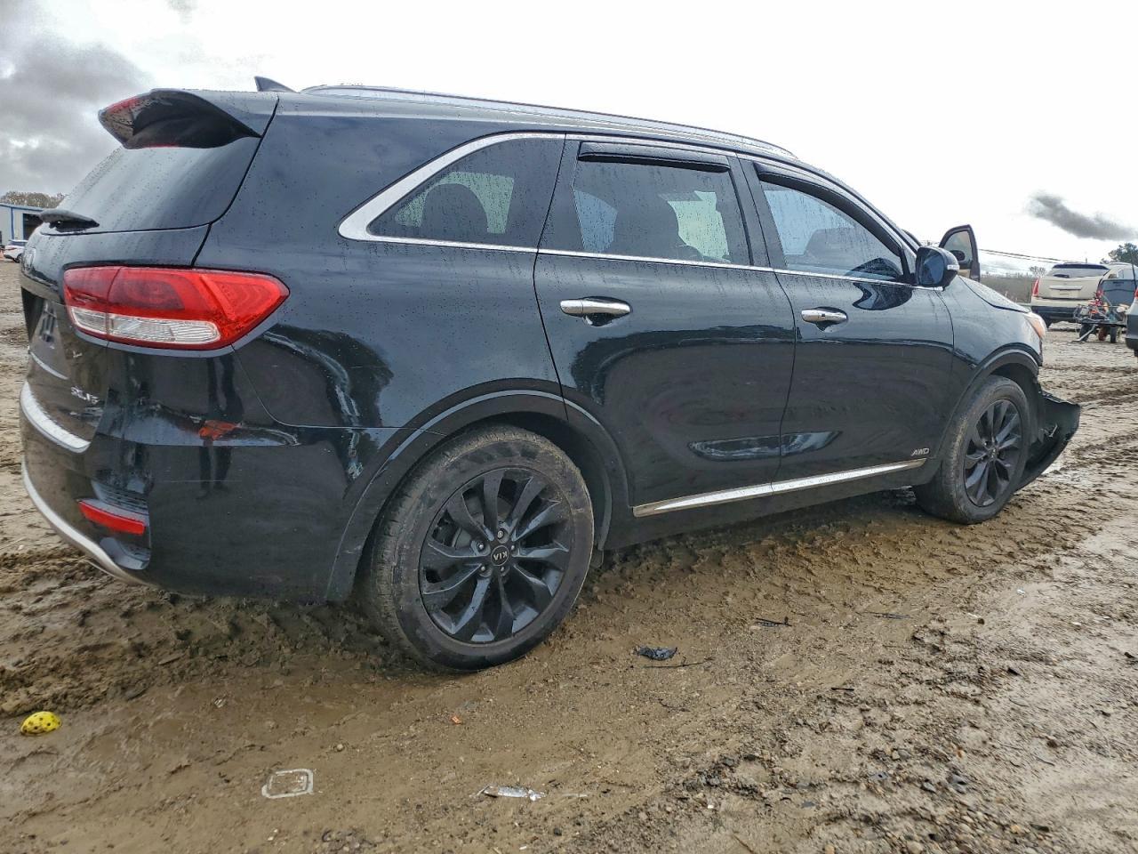 2018 KIA SORENTO