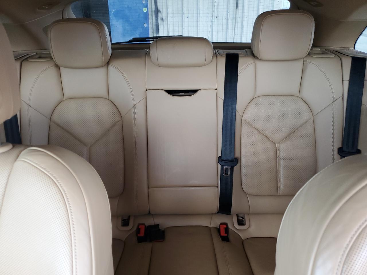 2015 PORSCHE Macan