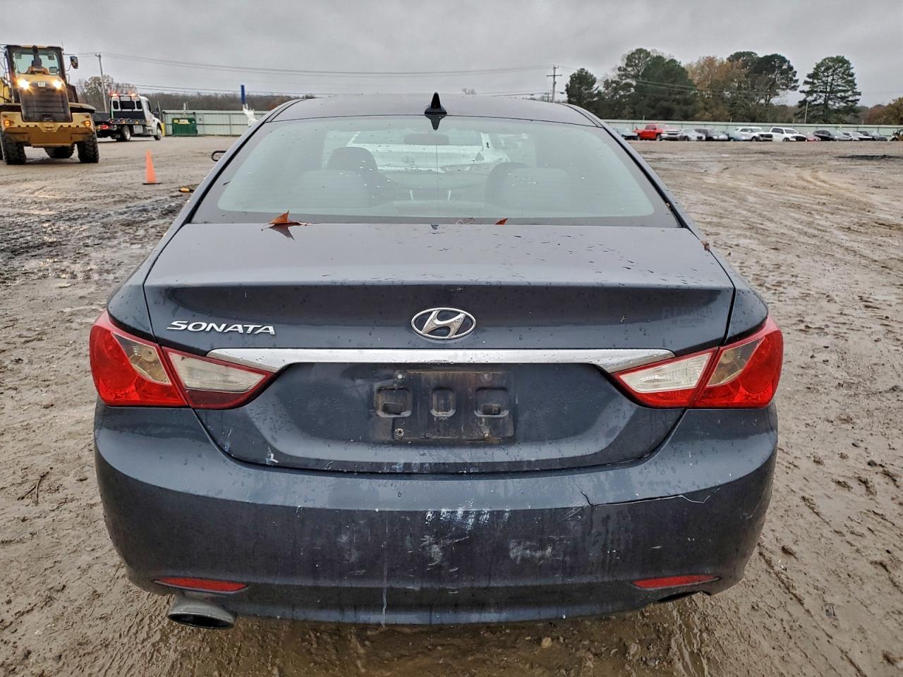 2011 HYUNDAI SONATA