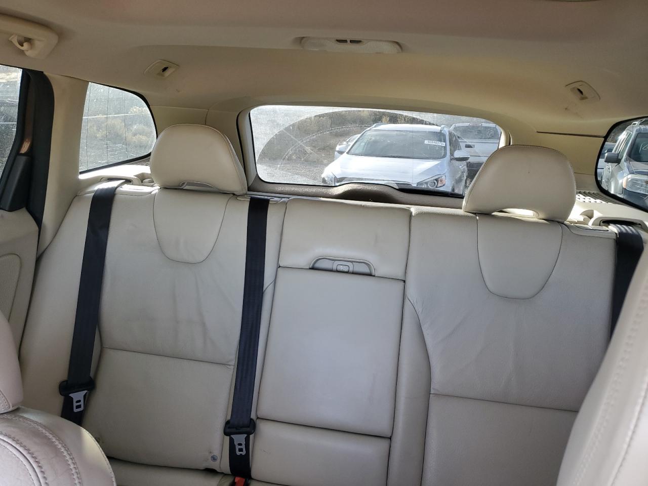 2010 VOLVO XC60