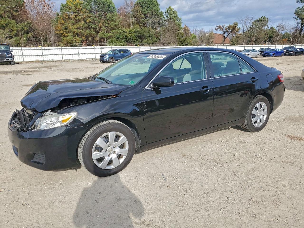 2011 TOYOTA CAMRY