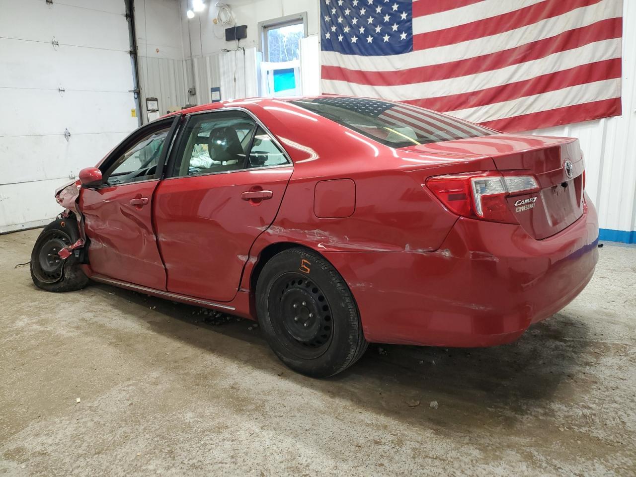 2014 TOYOTA CAMRY