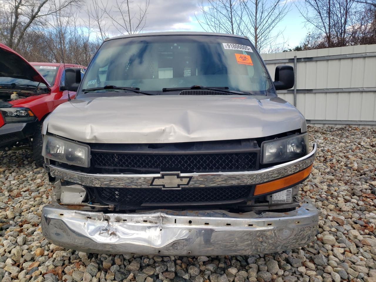 2004 CHEVROLET Express 3500