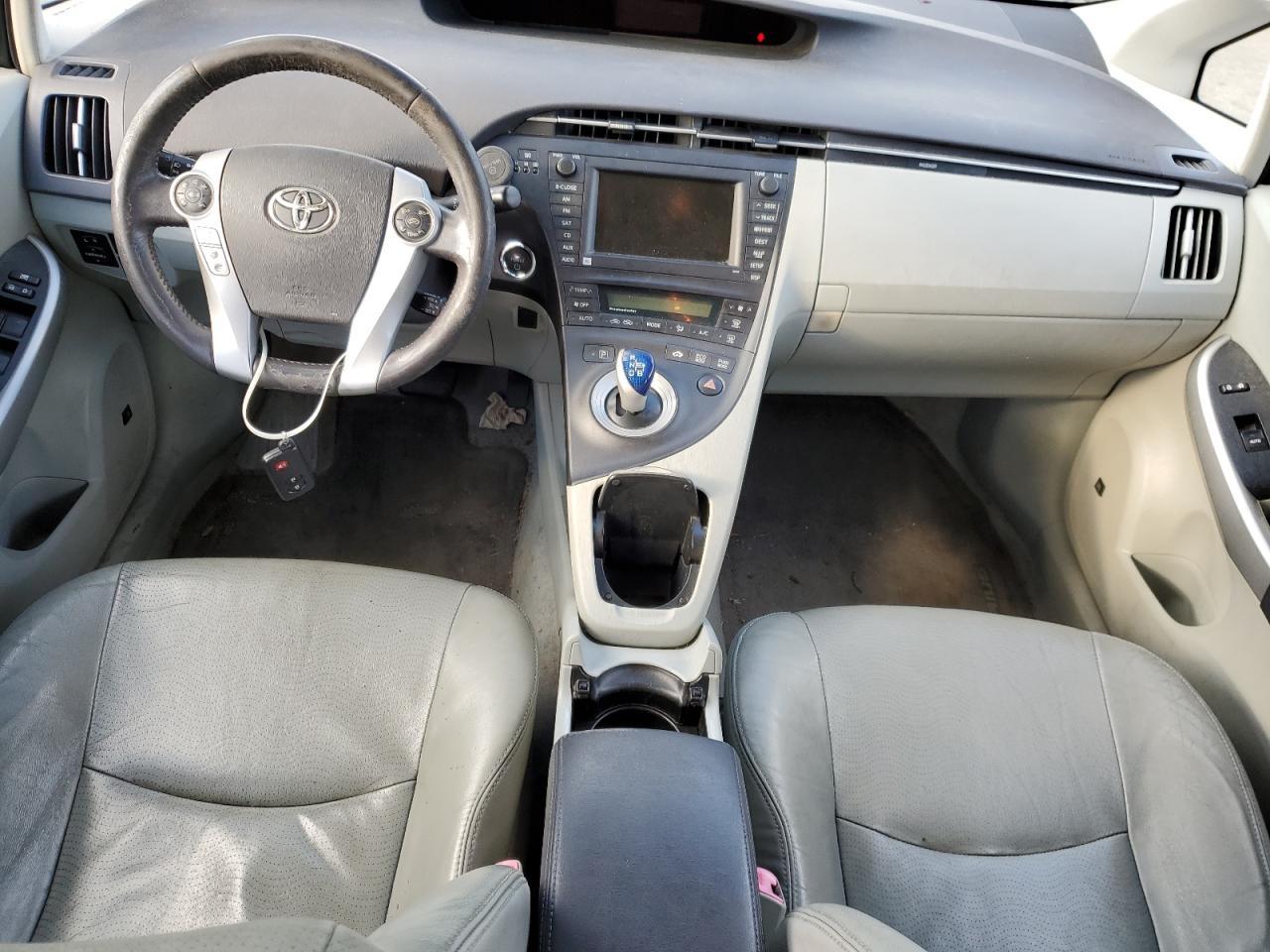 2010 TOYOTA PRIUS