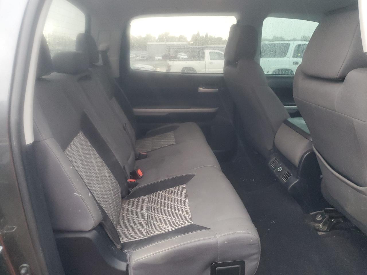 2018 TOYOTA TUNDRA