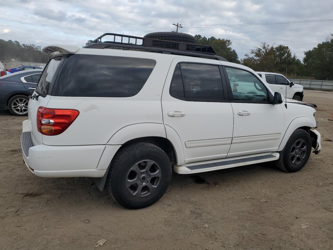 2004 TOYOTA Sequoia