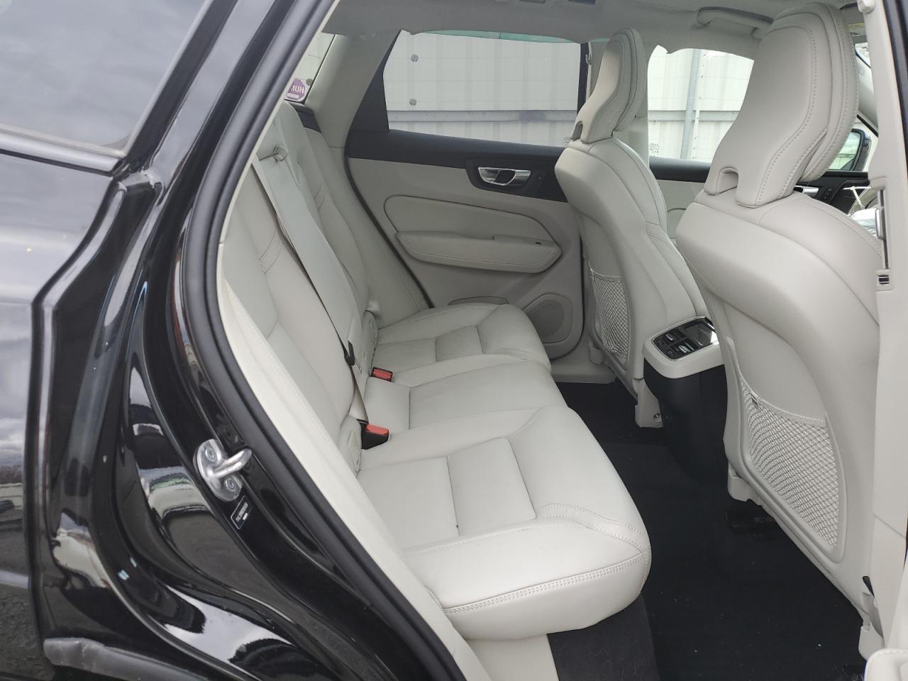 2024 VOLVO XC60