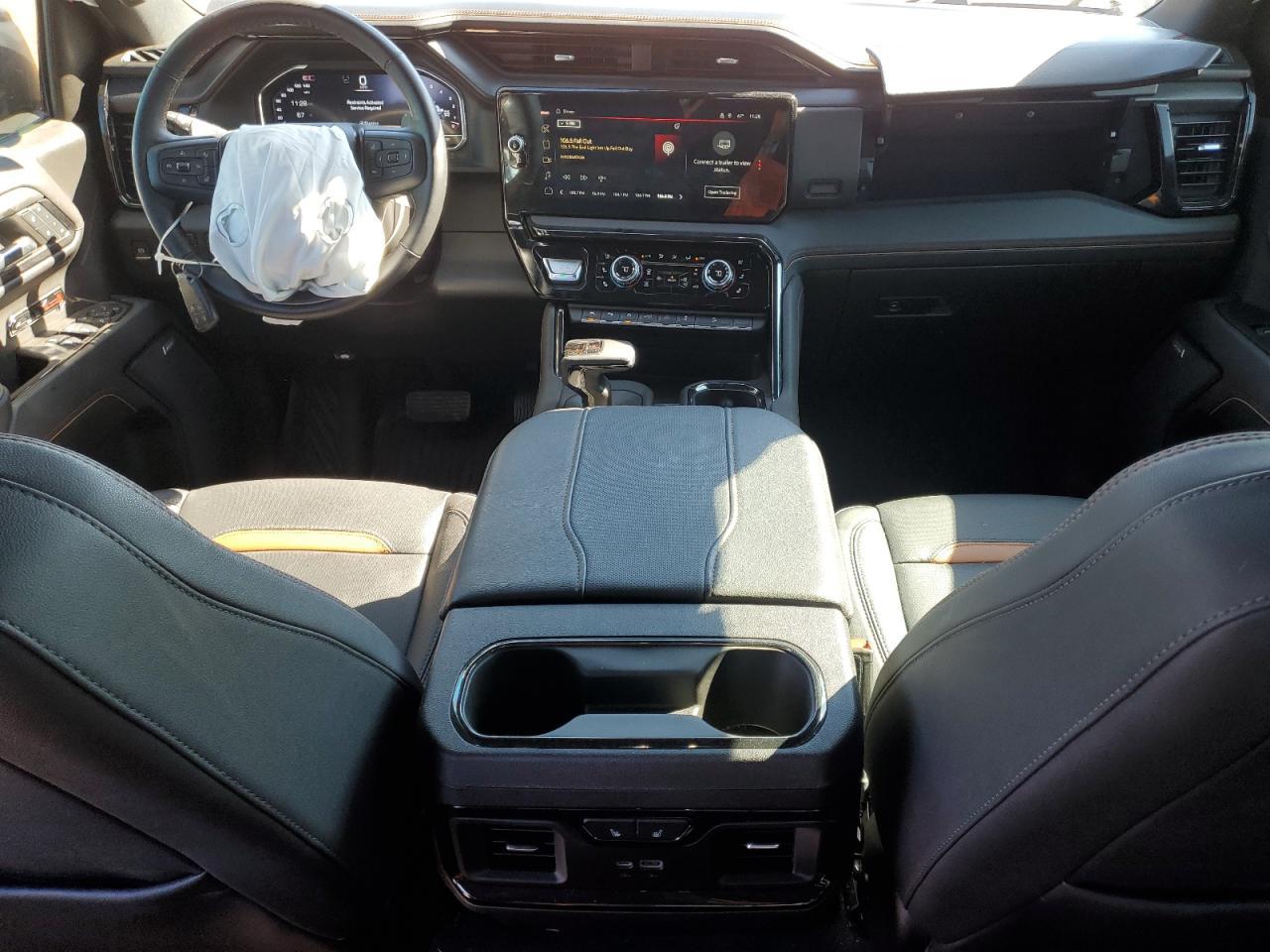 2024 GMC Sierra