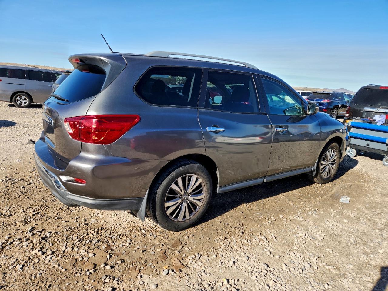 2018 NISSAN PATHFINDER