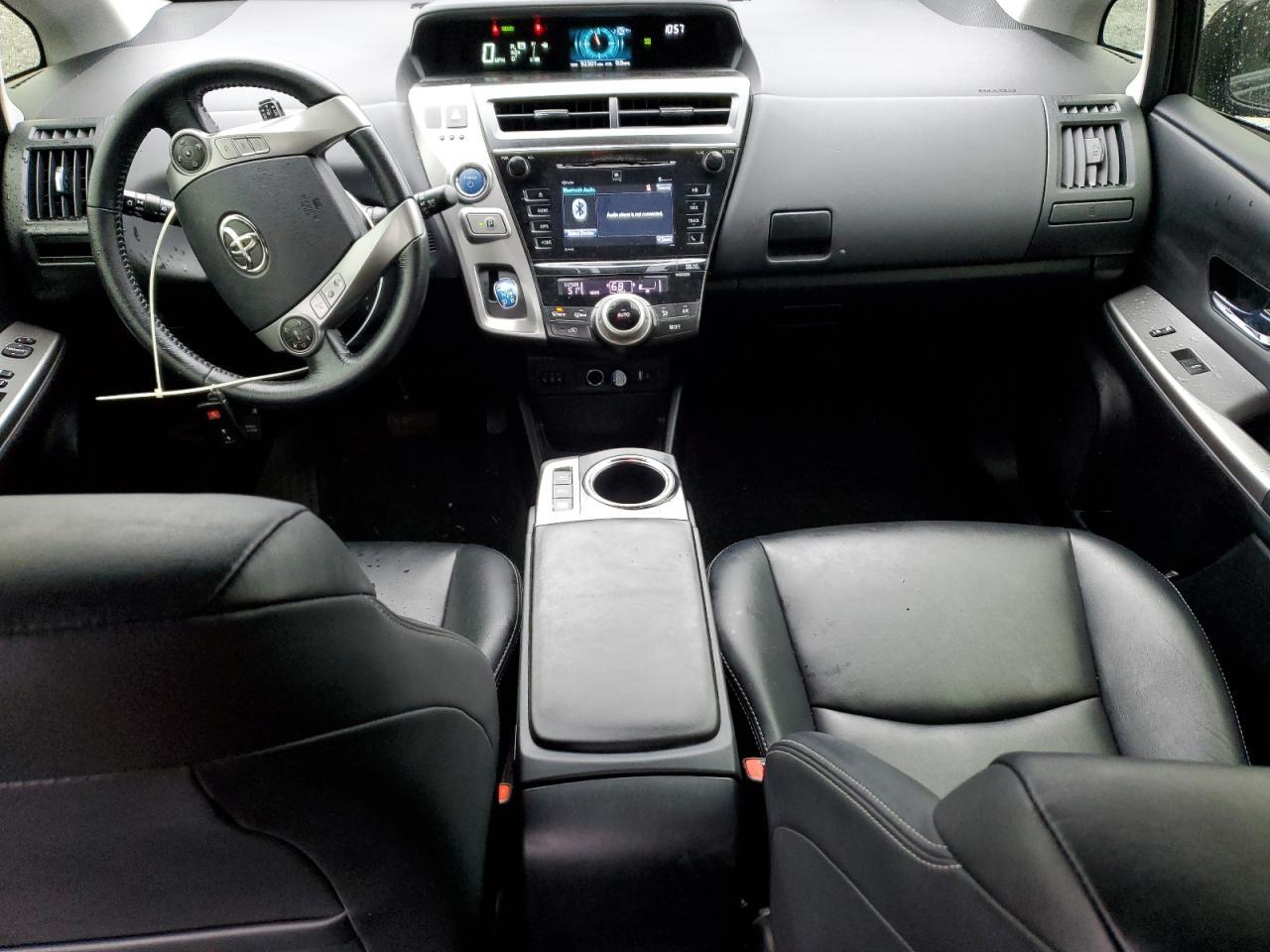 2017 TOYOTA PRIUS V