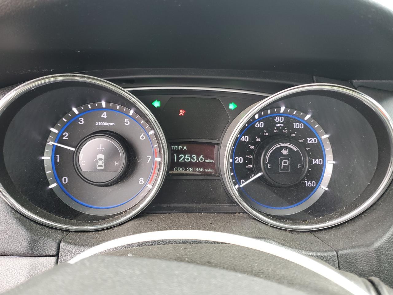 2013 HYUNDAI SONATA