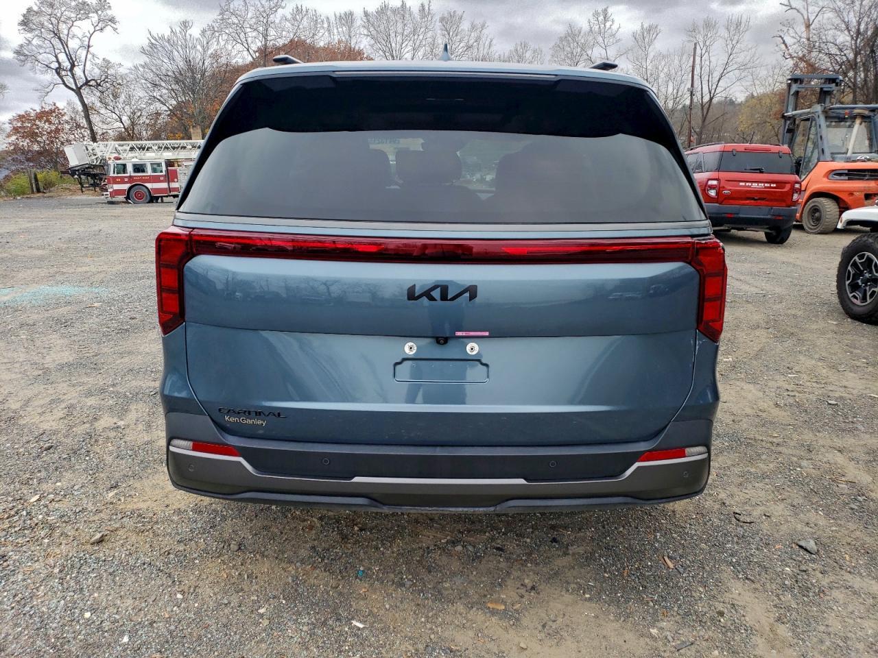 2025 KIA Carnival