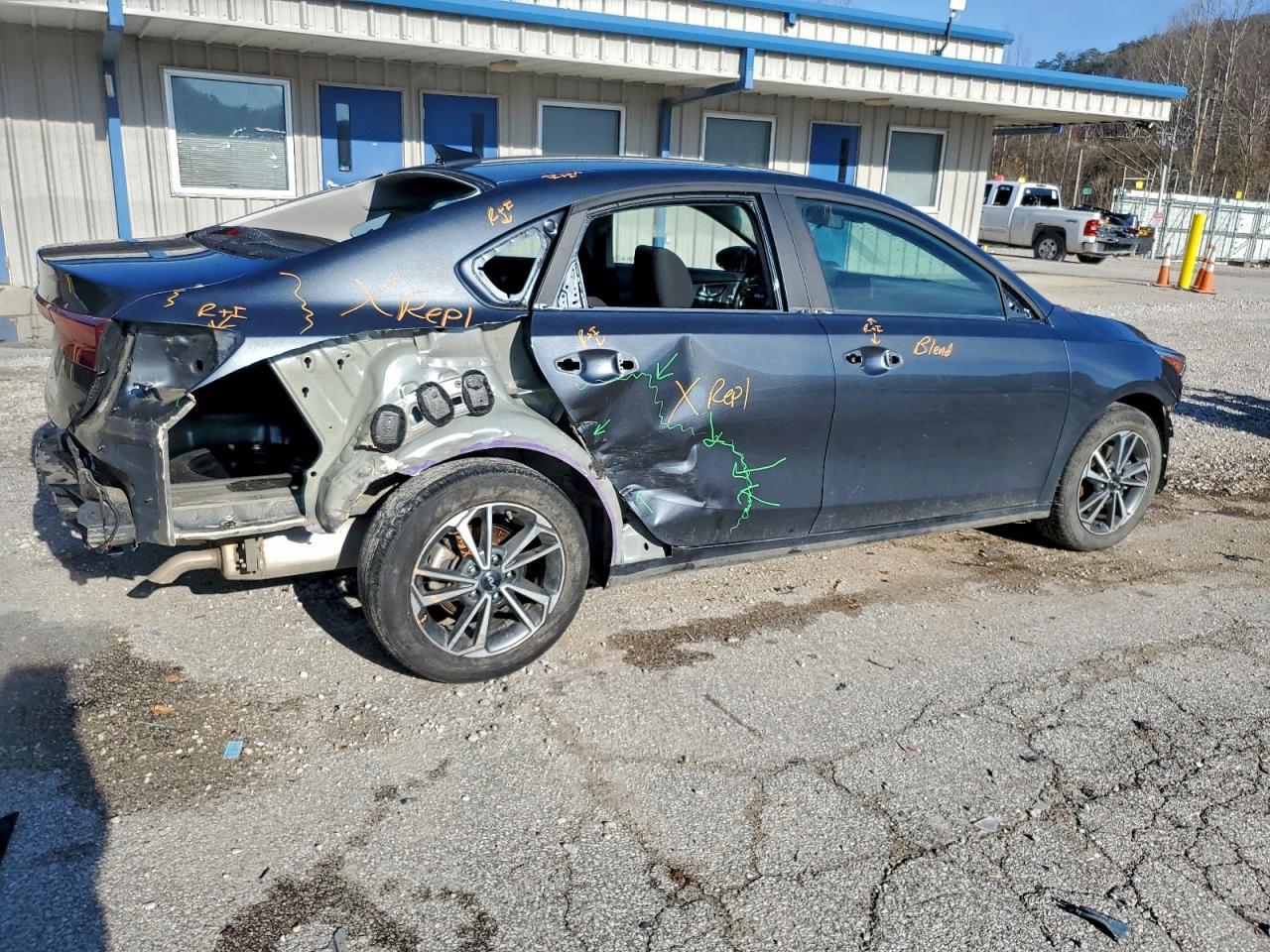 2024 KIA FORTE