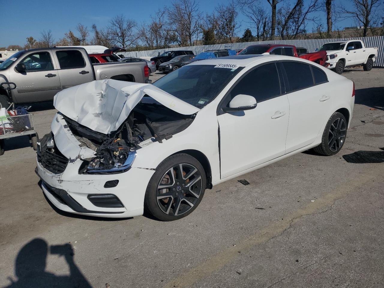 2017 VOLVO S60