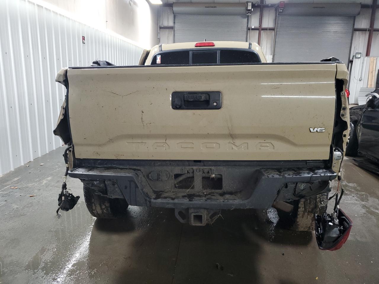 2016 TOYOTA TACOMA