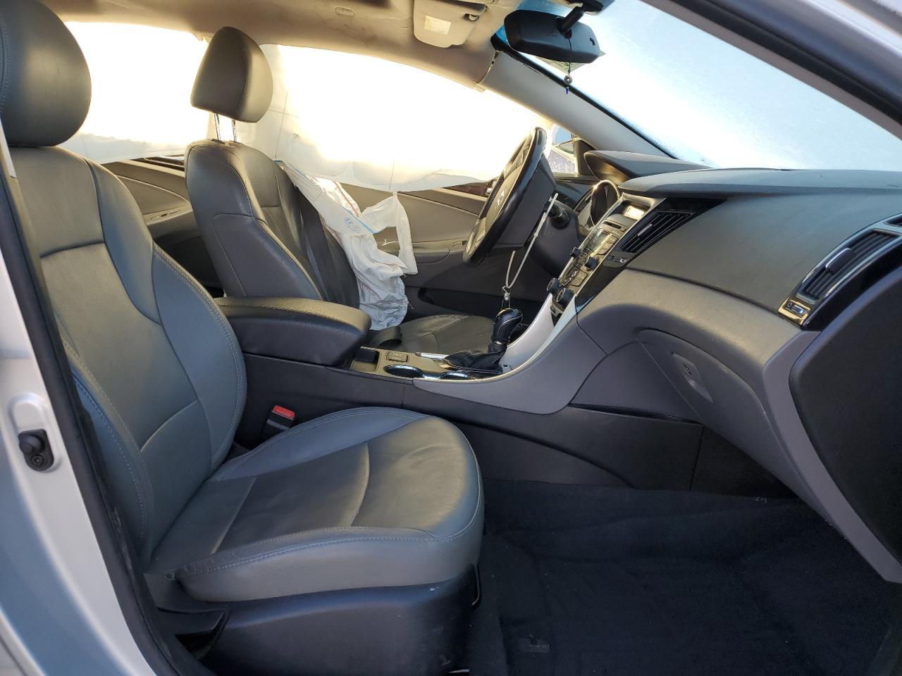 2012 HYUNDAI SONATA