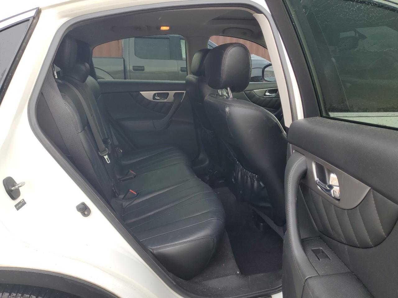 2013 INFINITI FX37