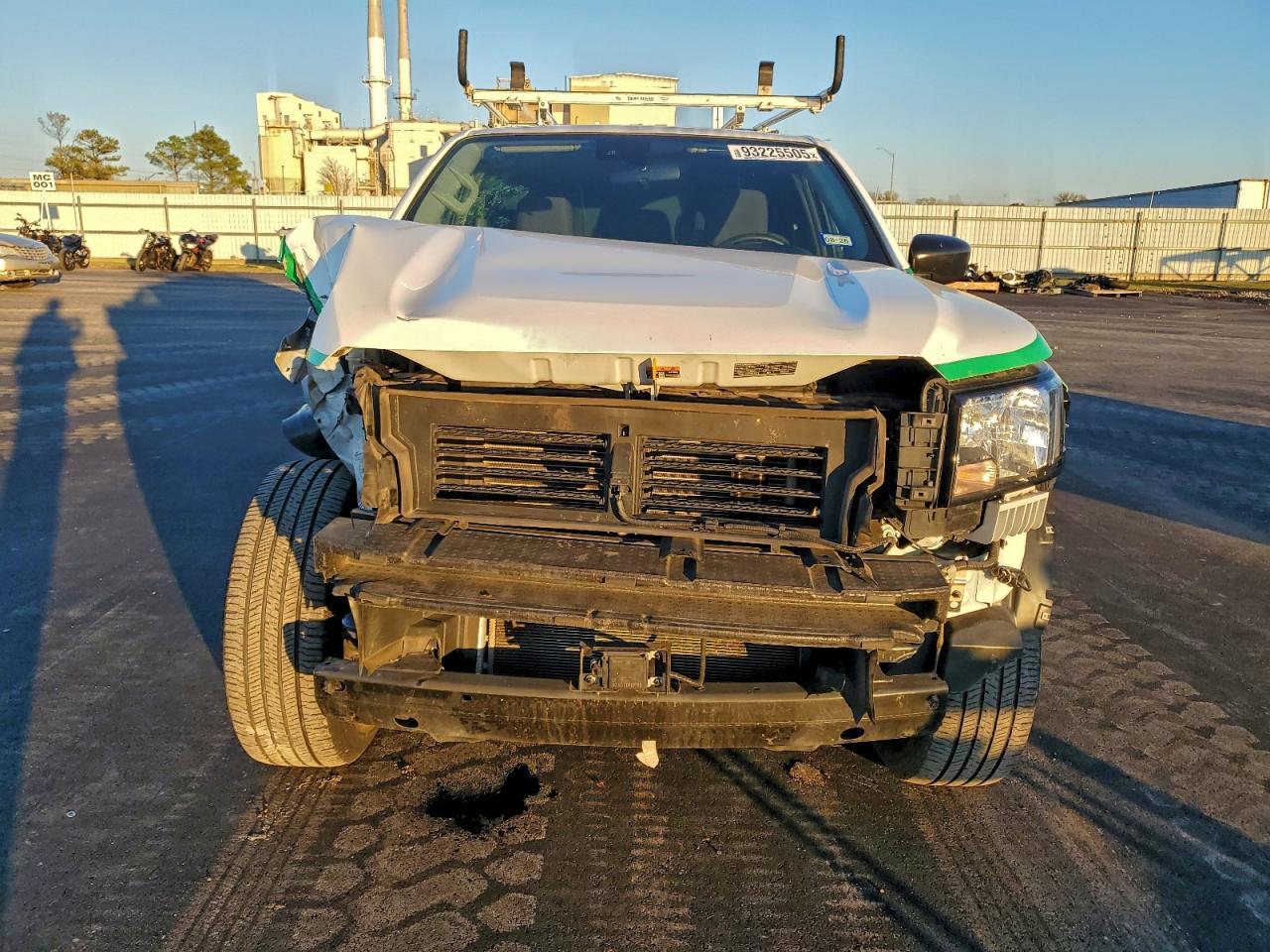 2024 NISSAN Frontier