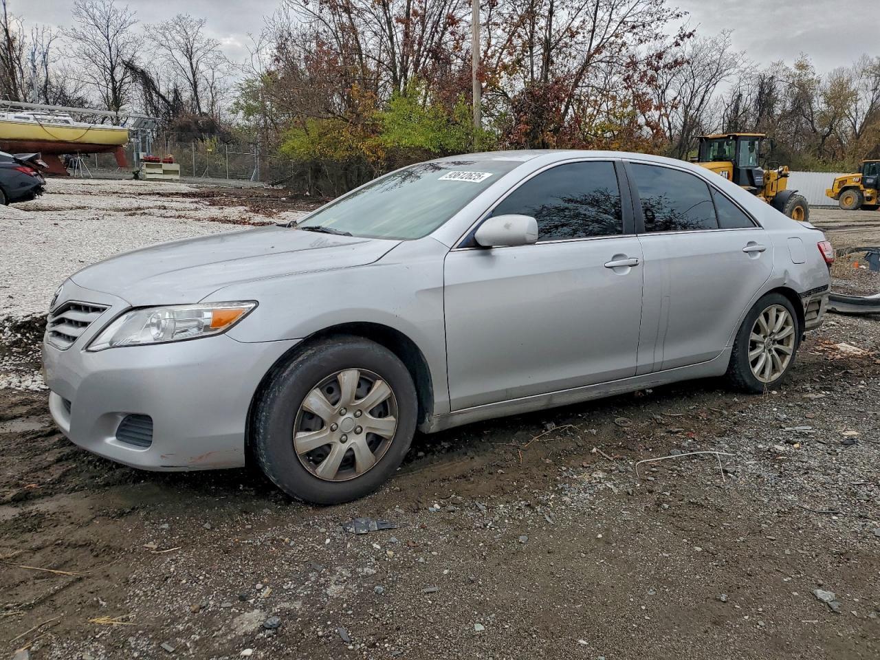 2011 TOYOTA CAMRY