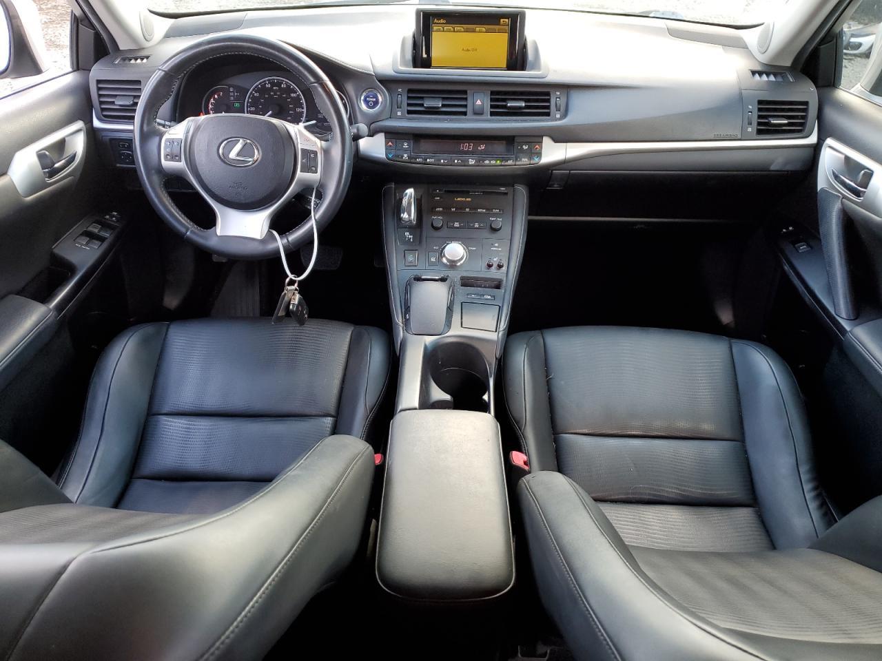 2011 LEXUS CT 200