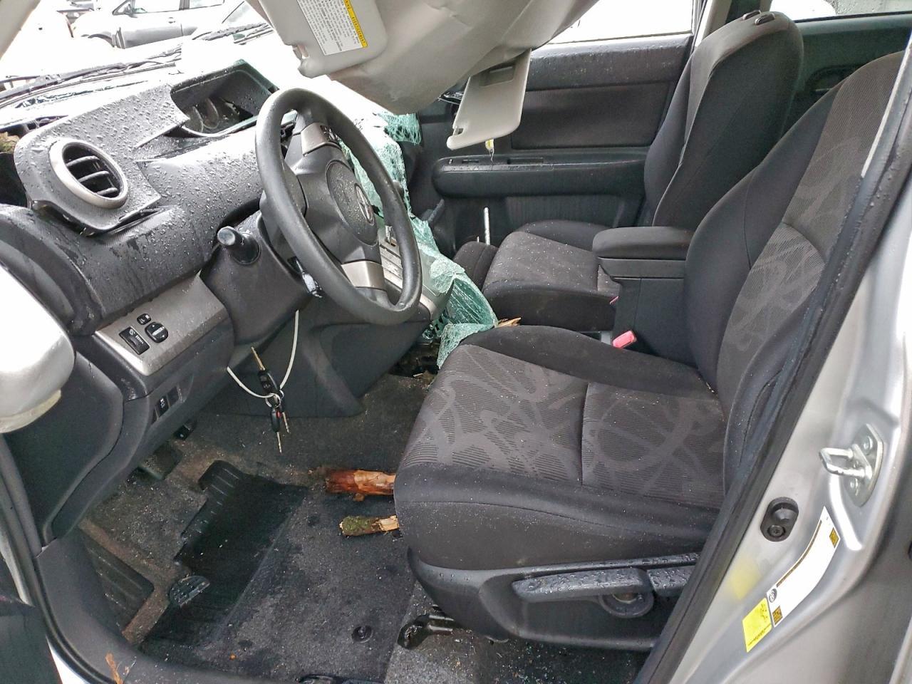 2015 TOYOTA SCION