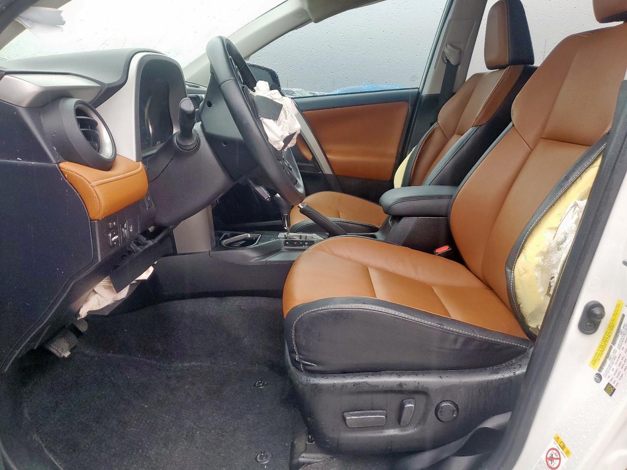 2016 TOYOTA RAV4
