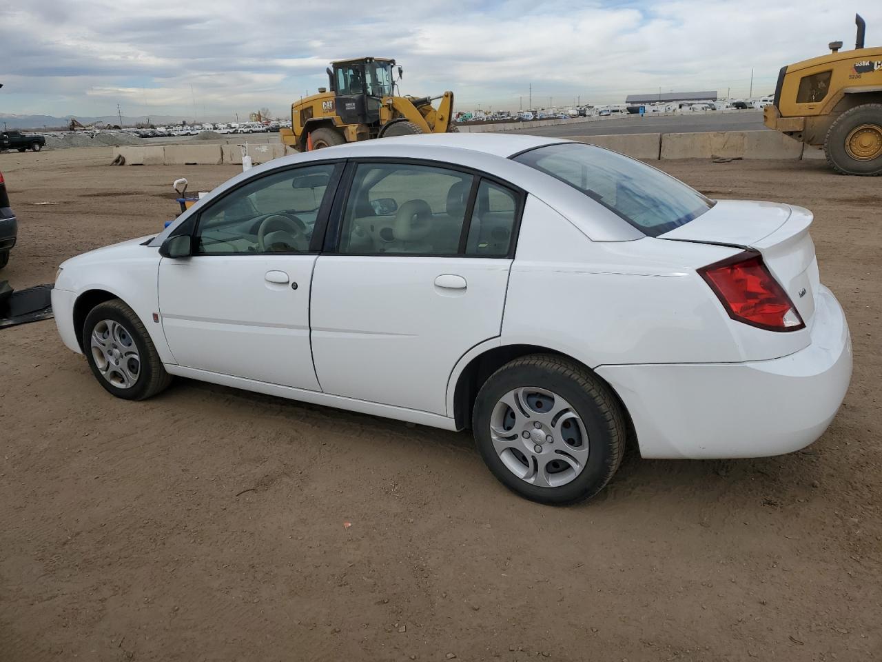 2003 SATURN Ion