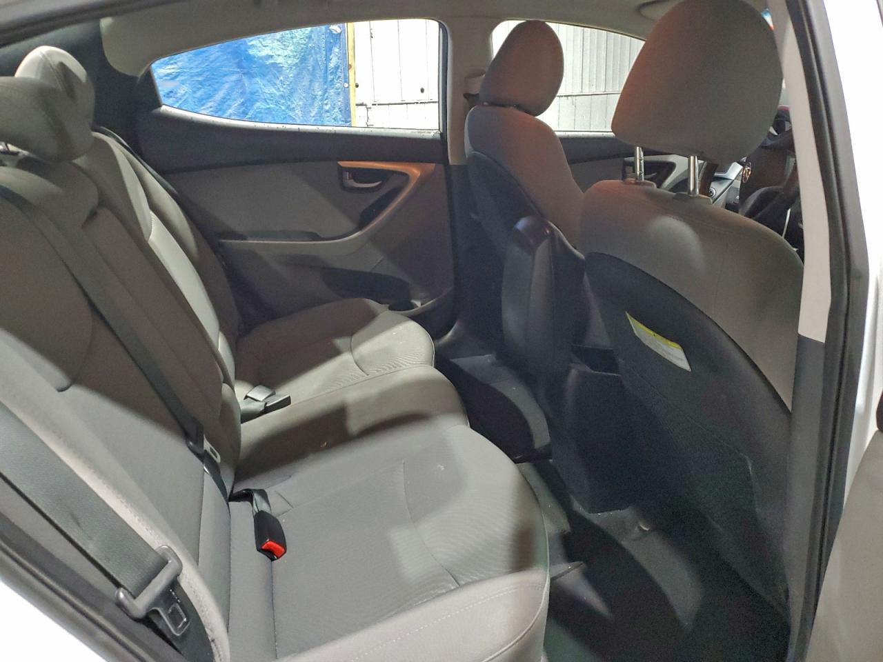 2016 HYUNDAI ELANTRA