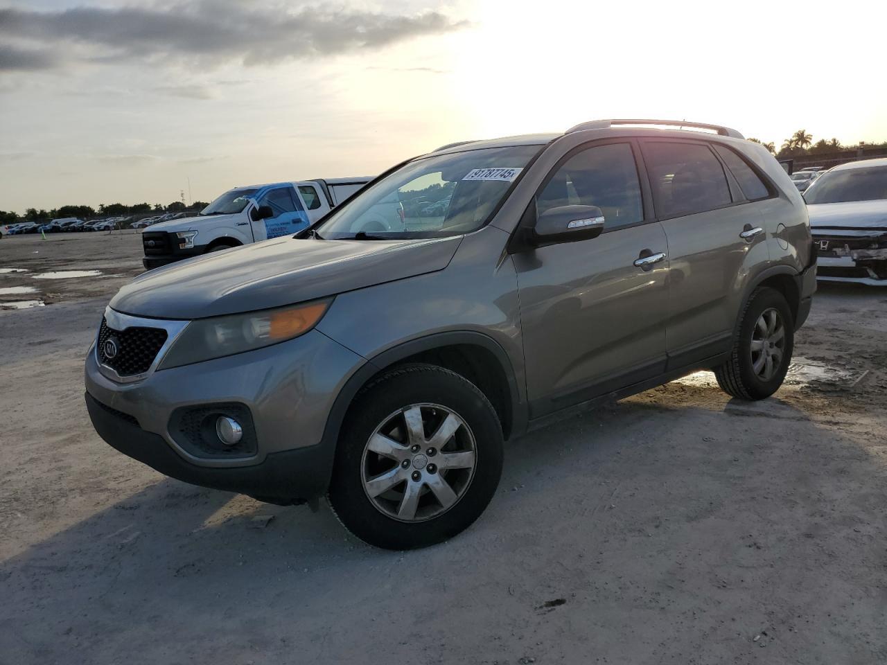 2011 KIA SORENTO