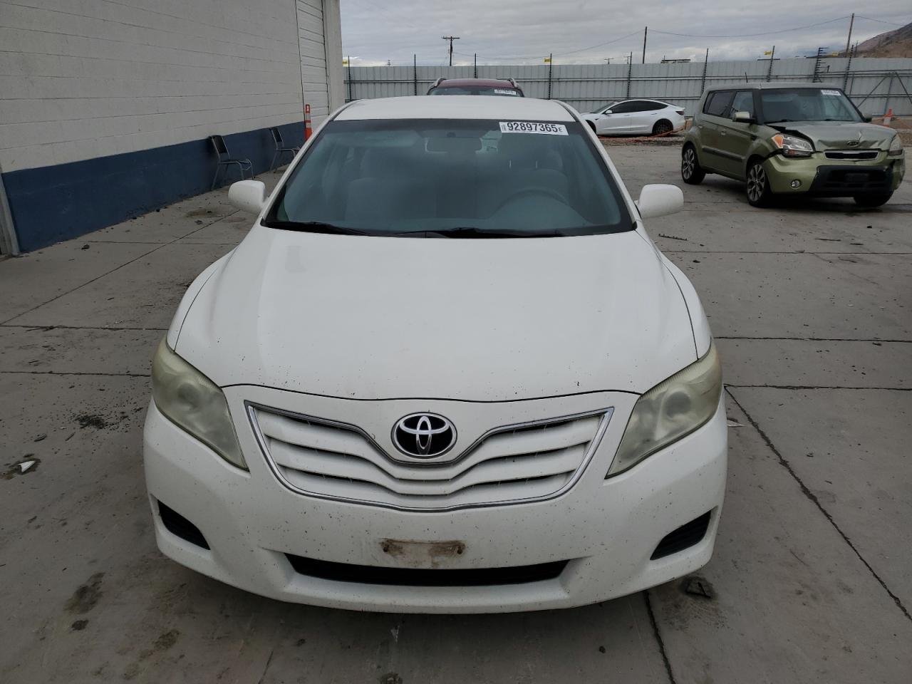 2011 TOYOTA CAMRY