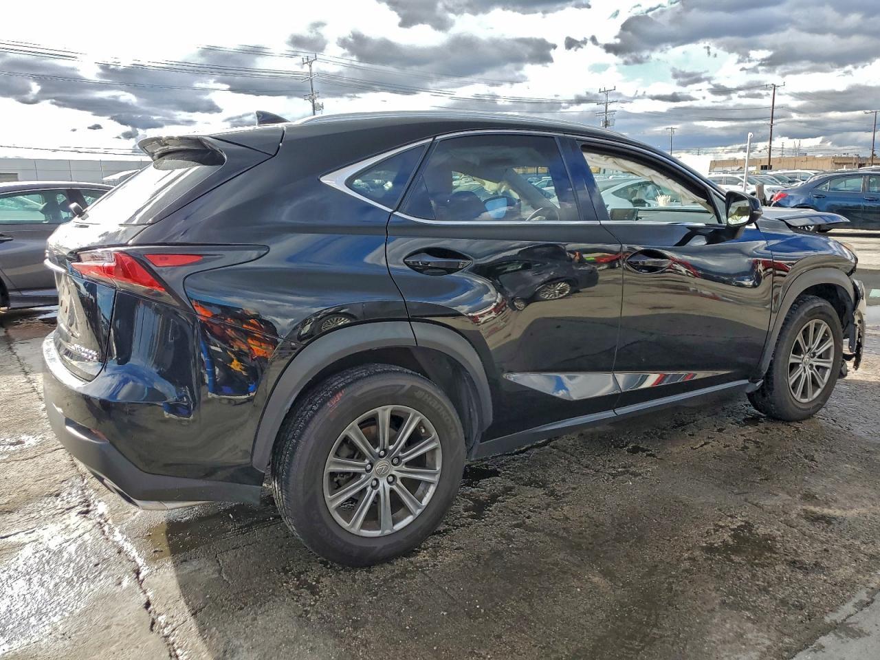 2016 LEXUS NX 200T