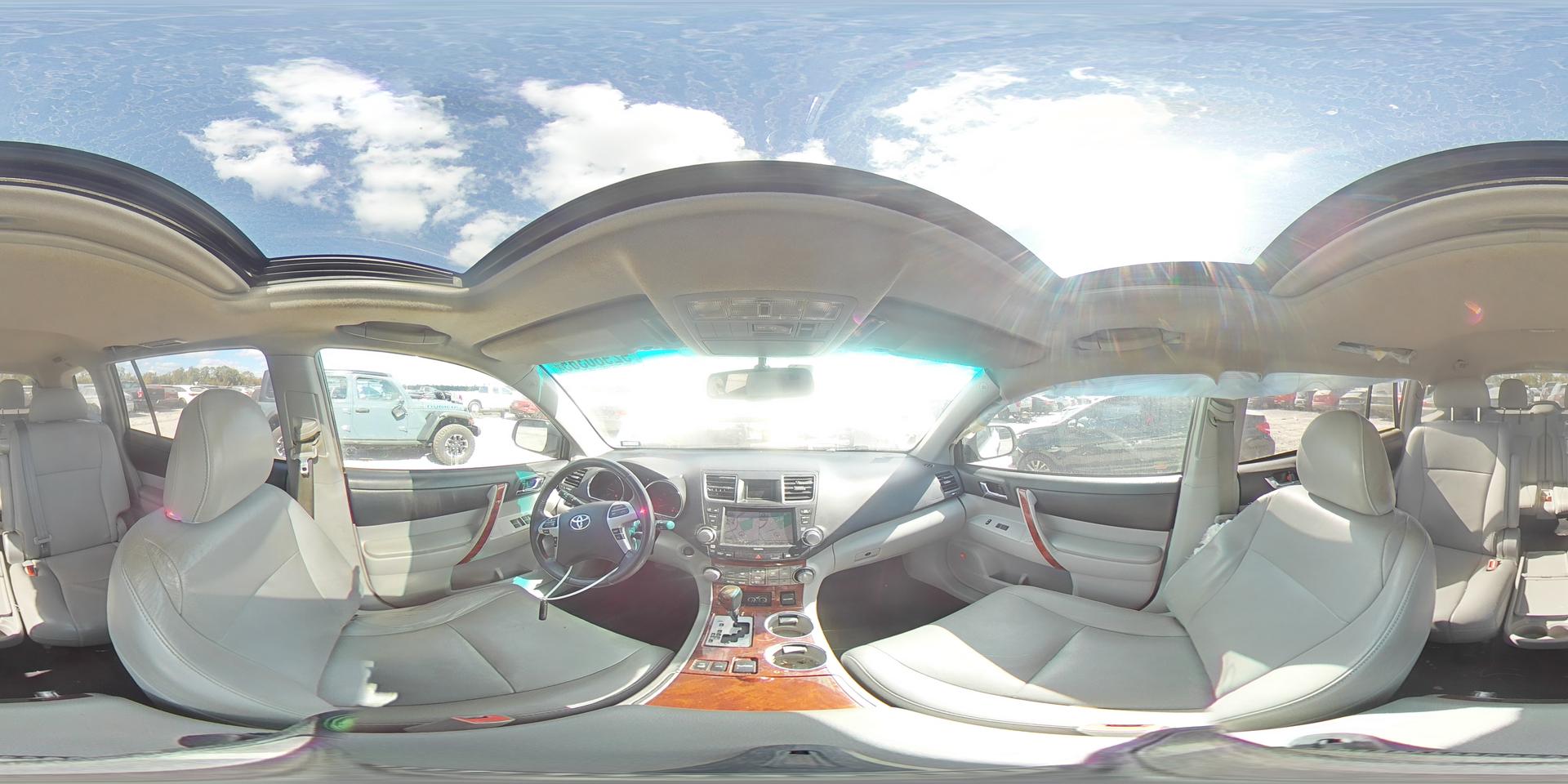 2011 TOYOTA HIGHLANDER