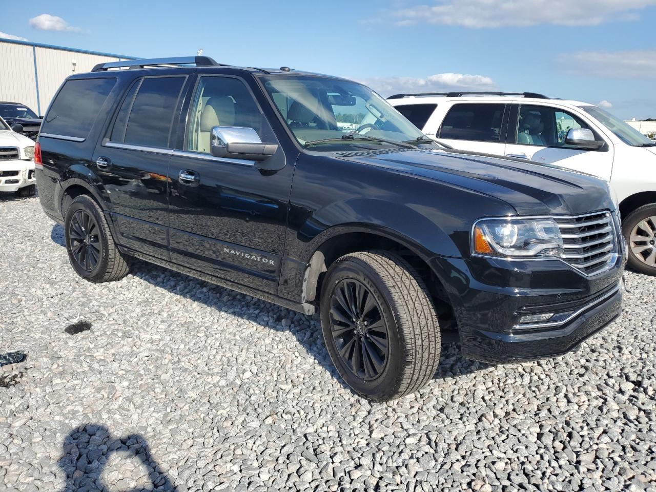 2017 LINCOLN Navigator