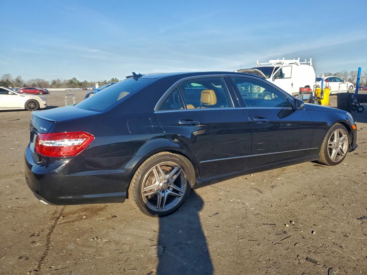 2013 MERCEDES-BENZ E-Class