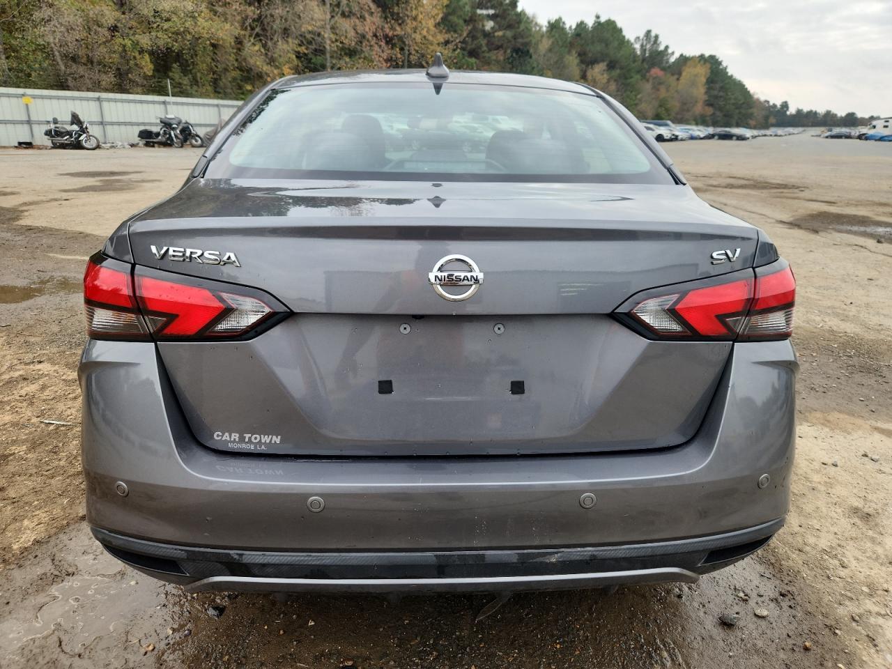 2021 NISSAN VERSA