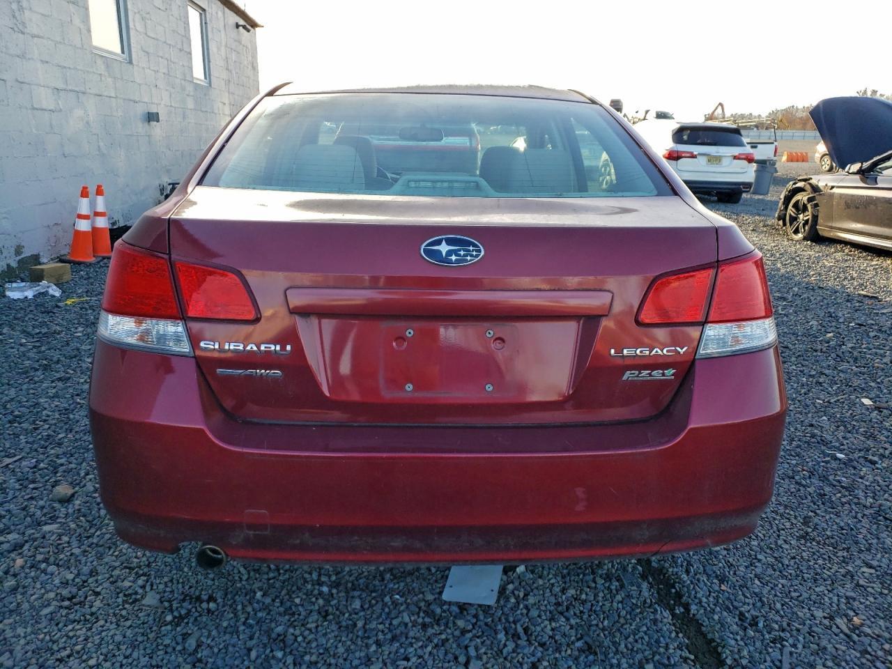 2013 SUBARU Legacy