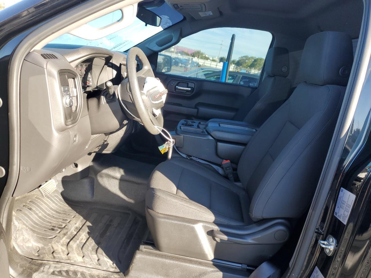 2025 GMC Sierra