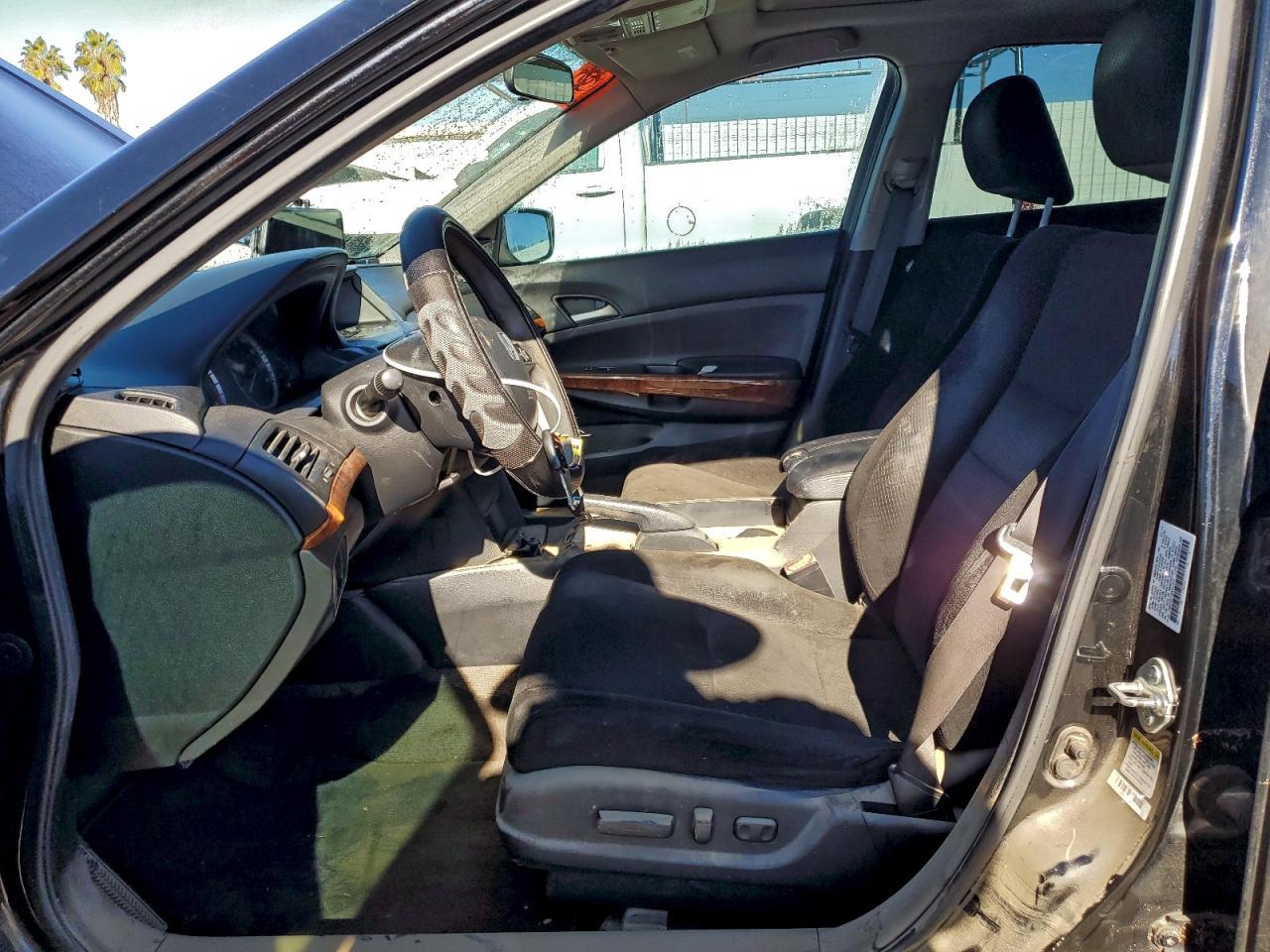 2011 HONDA ACCORD
