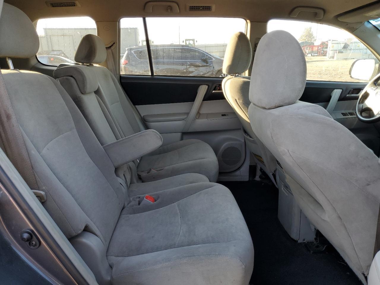 2013 TOYOTA HIGHLANDER