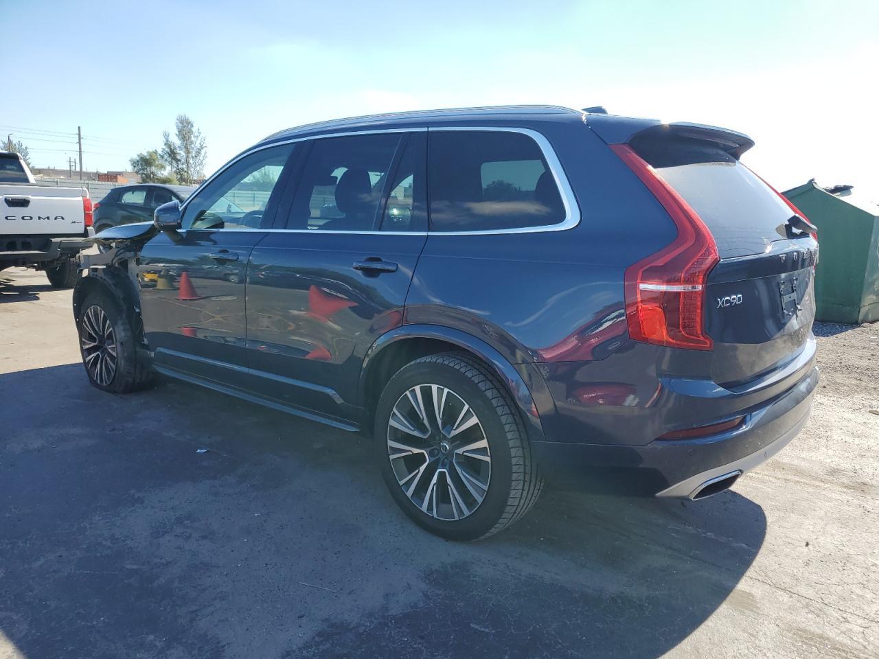 2021 VOLVO XC90
