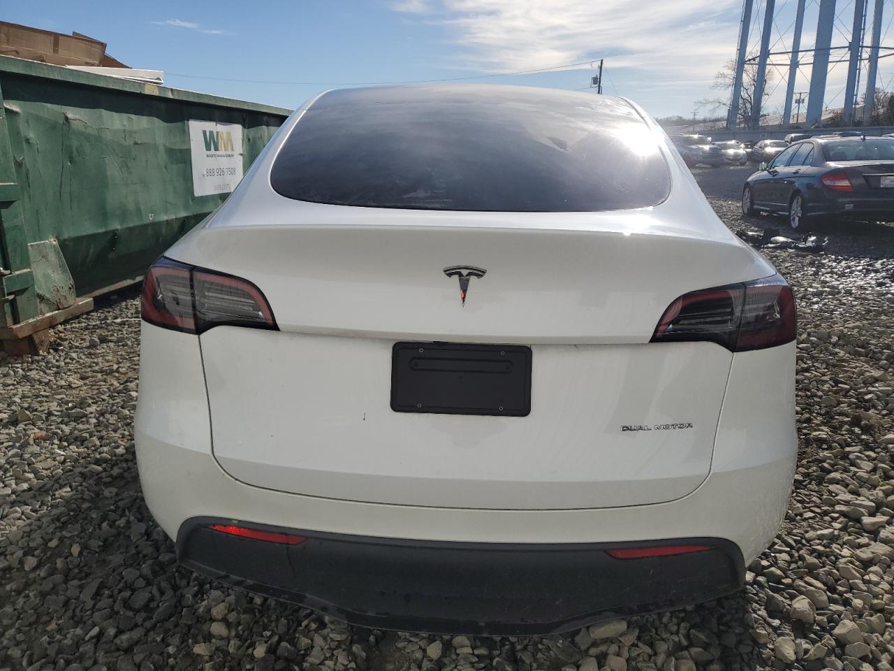 2024 TESLA MODEL Y