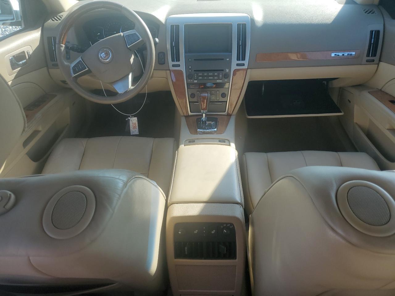 2010 CADILLAC STS