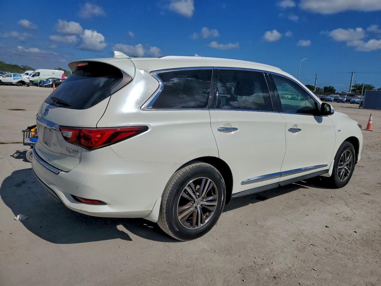 2017 INFINITI QX60