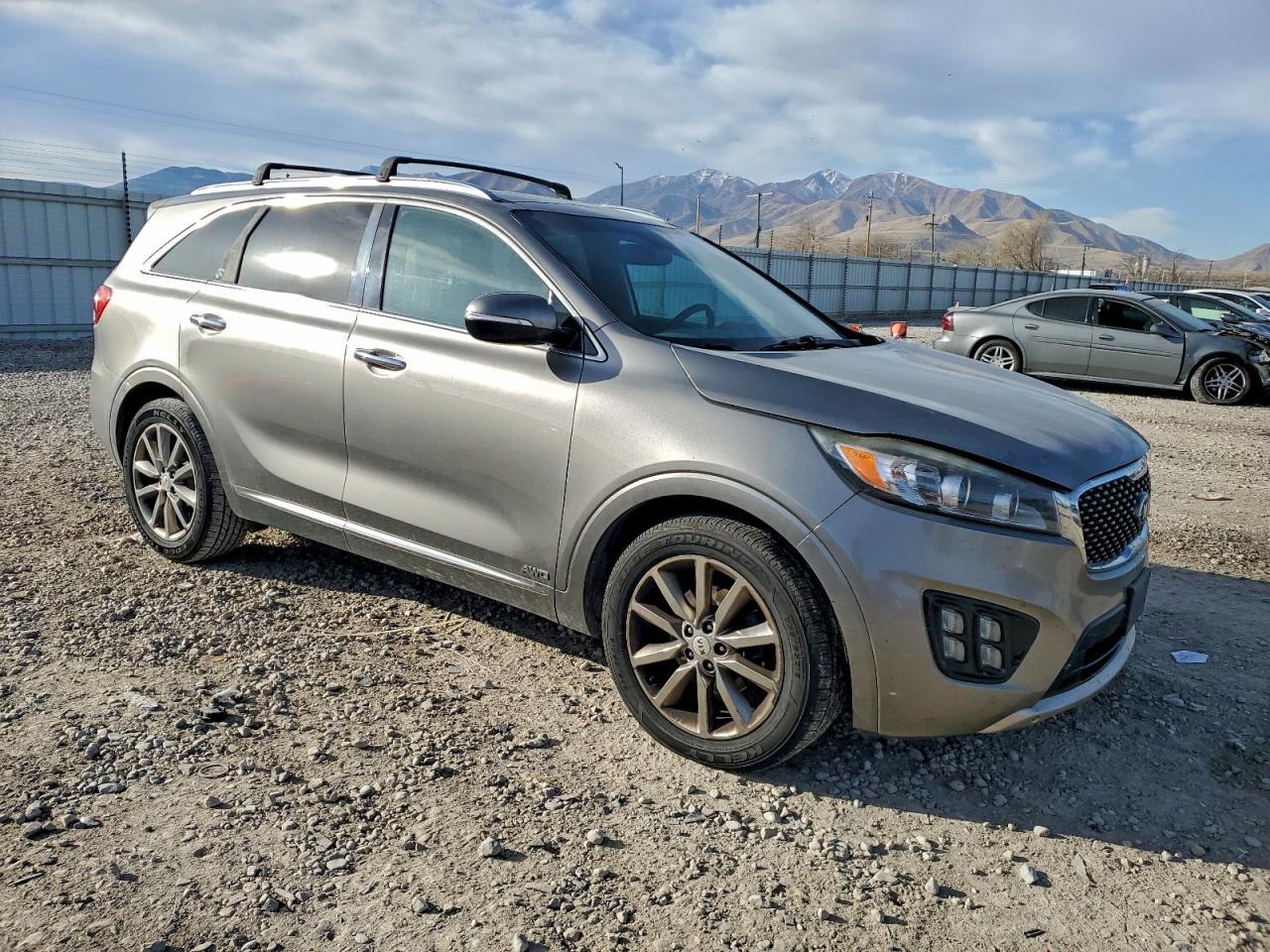 2016 KIA SORENTO