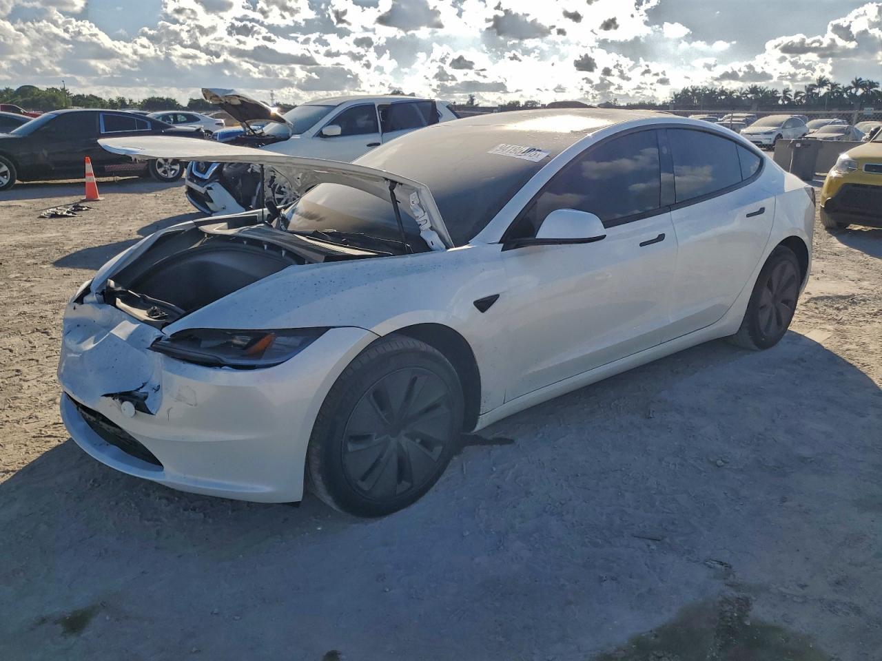 2025 TESLA MODEL 3